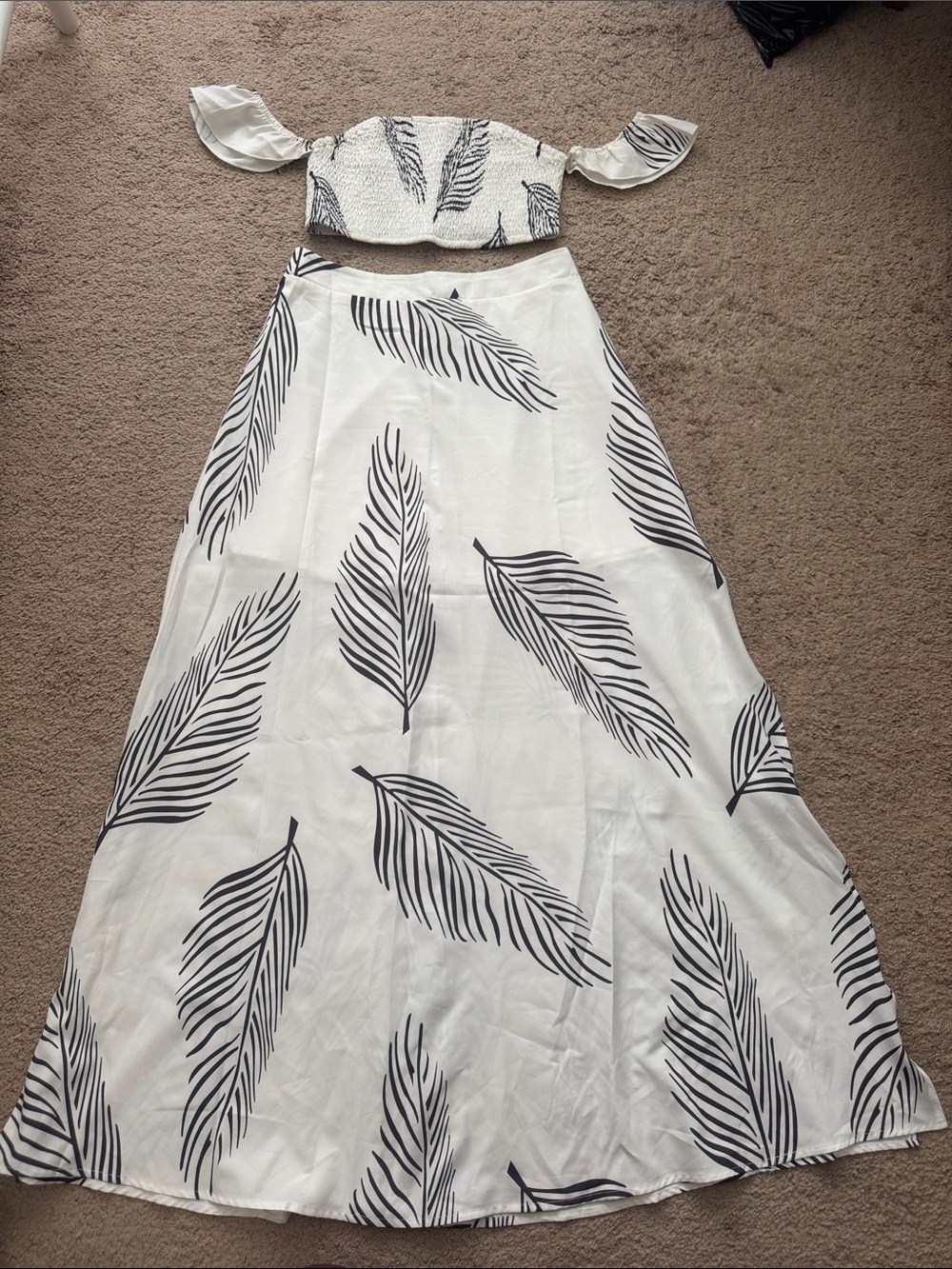 SHEIN White & Black Feather Print Maxi Two-Piece Set